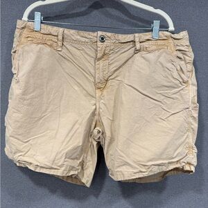 Paperbacks Men’s Casual Tan Shorts Size 38